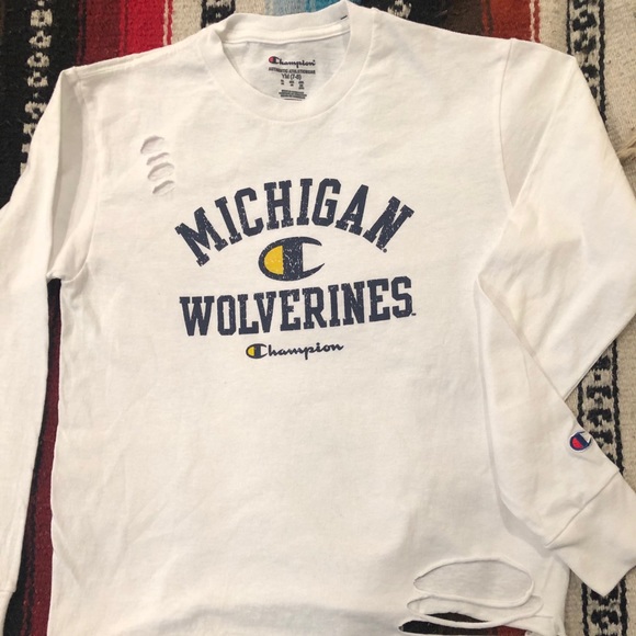 Girls Champion ripped shirt - Picture 3 of 3